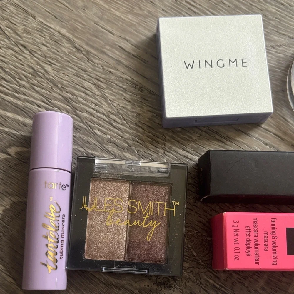 Makeup bundle